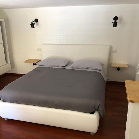 Rent Room Sardegna Porto Torres Exterior foto